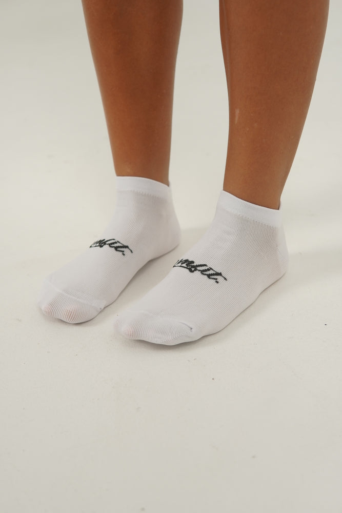 Medias white invisible fit