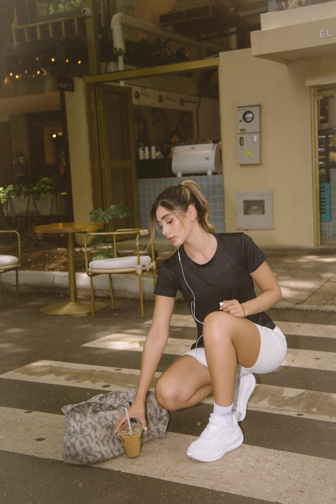 Camiseta Iris Negra