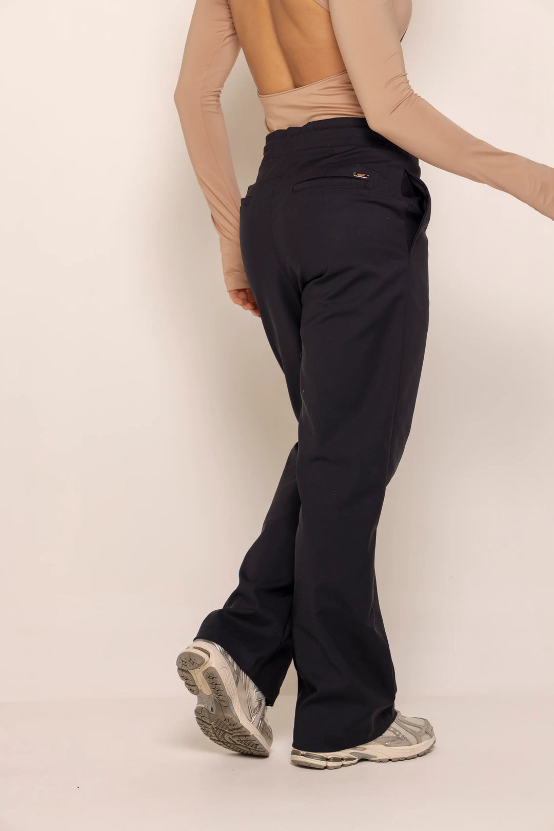 Pantalón Eco Dark