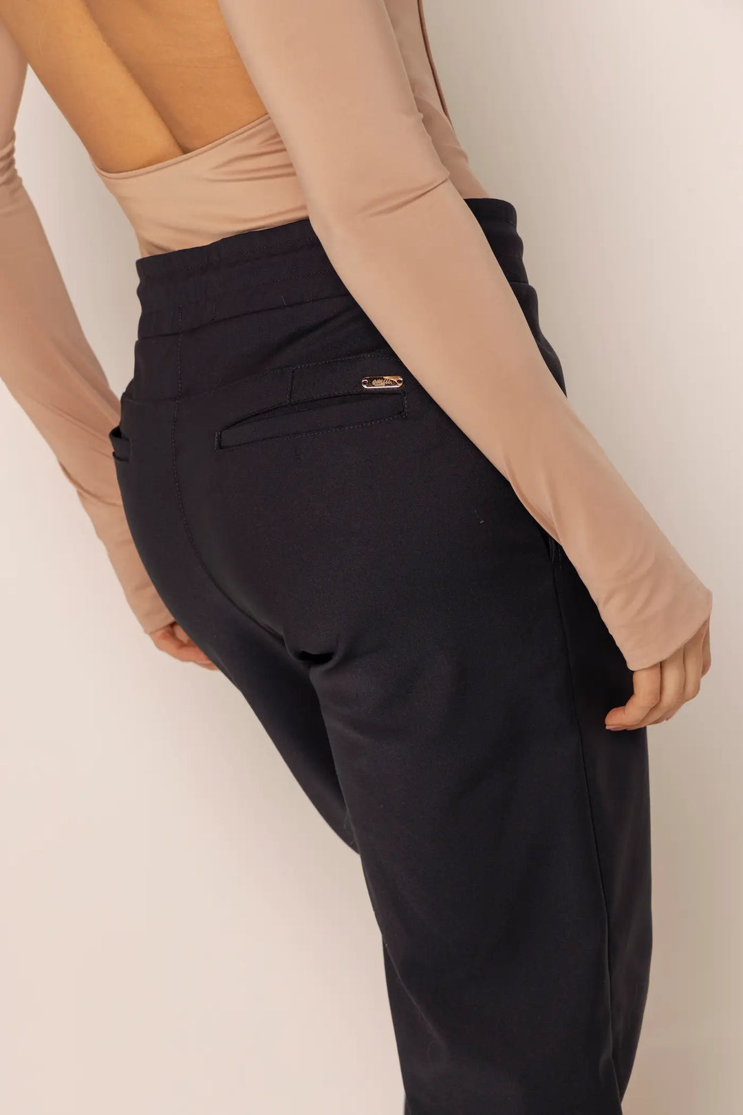 Pantalón Eco Dark
